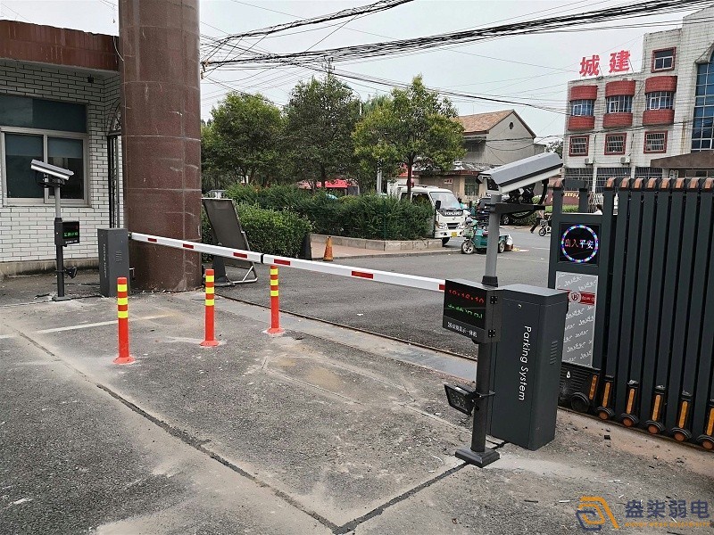 車牌識(shí)別智能道閘，你了解過多少！